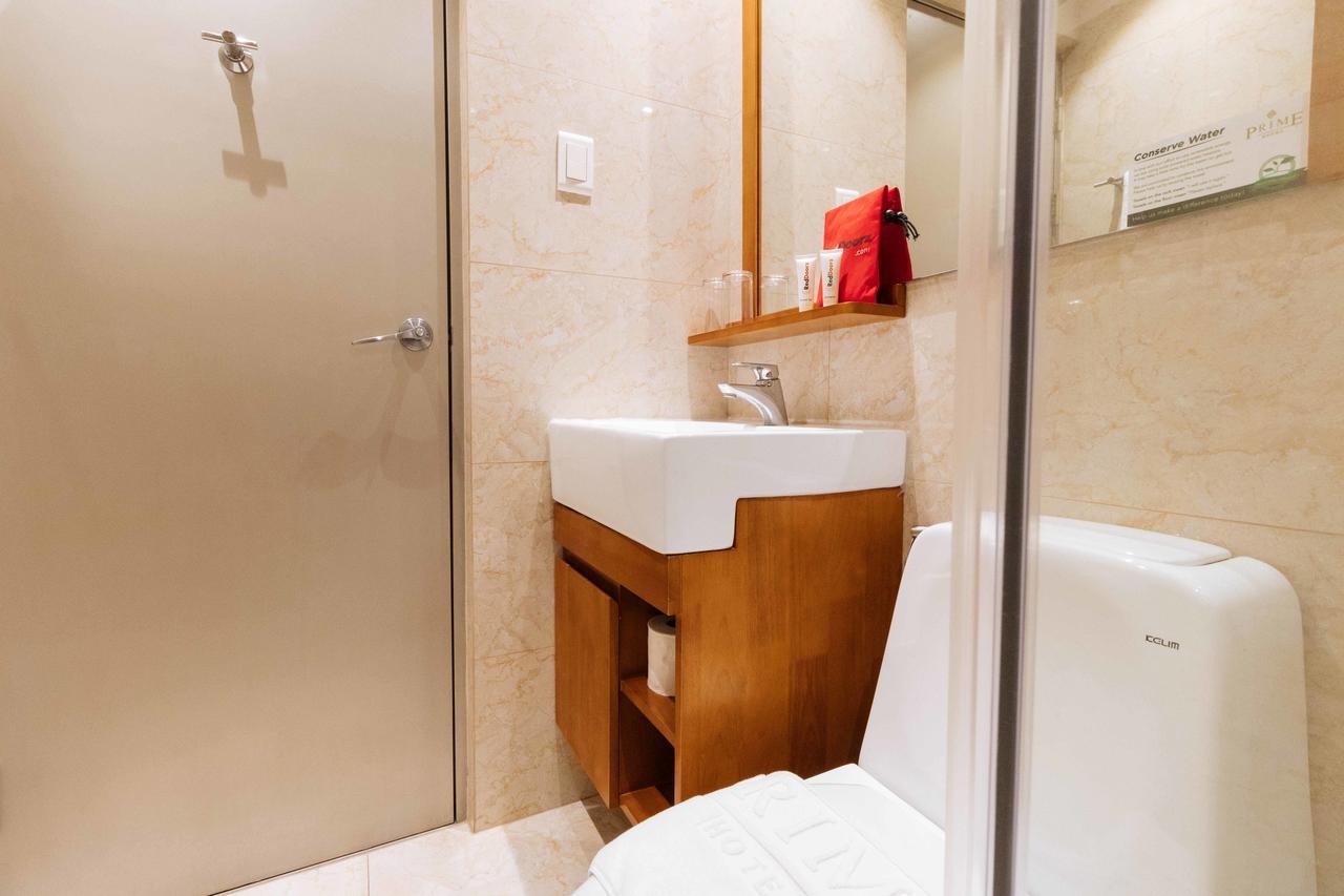 Reddoorz Premium @ South Triangle Quezon City Exterior photo