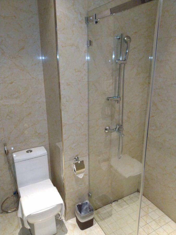 Reddoorz Premium @ South Triangle Quezon City Exterior photo