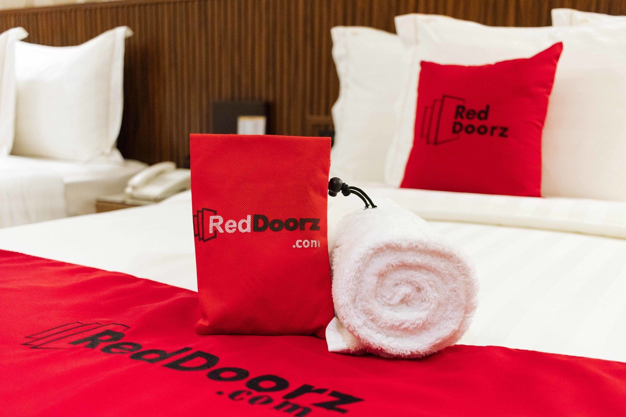 Reddoorz Premium @ South Triangle Quezon City Exterior photo