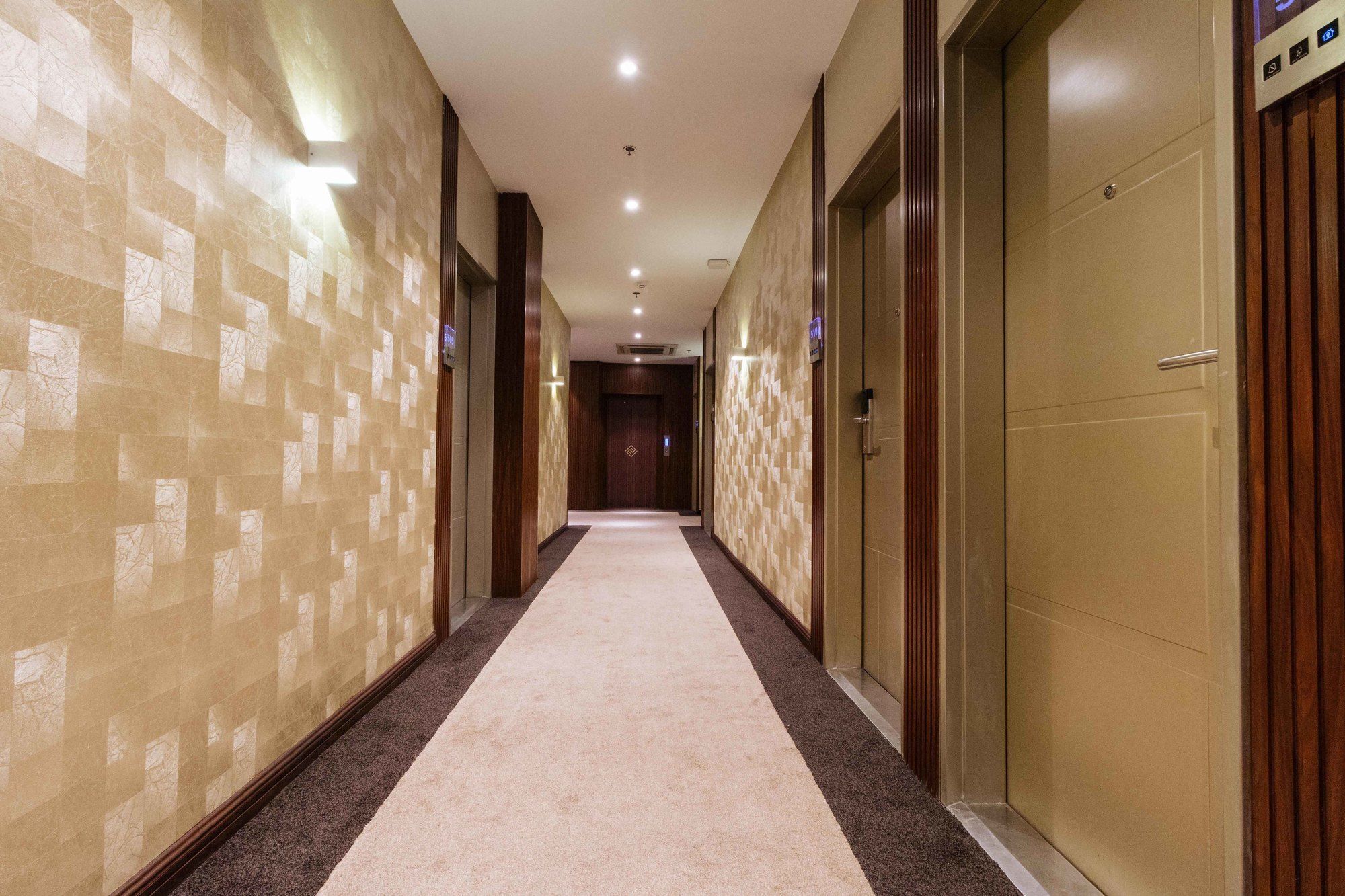Reddoorz Premium @ South Triangle Quezon City Exterior photo